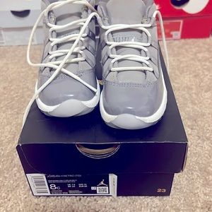 Jordan 11 Retro Grey & White